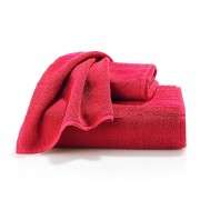 红色时尚毛浴巾套件